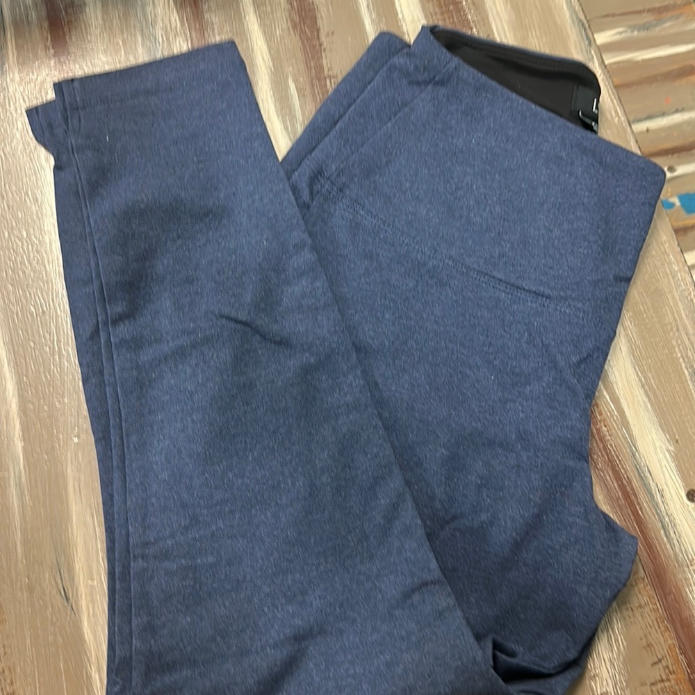 Navy blue leggings